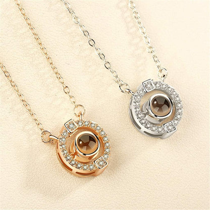 Collar del Amor Multilingüe